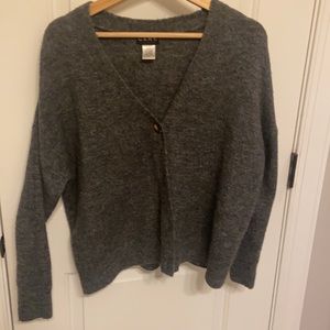 Soft cute sweater!!